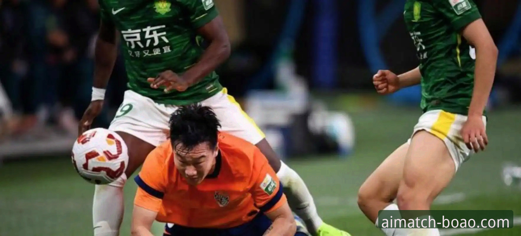 青岛海牛3-1力克上海海港深度分析：13年等待终迎胜利，降级区突围战全面解析